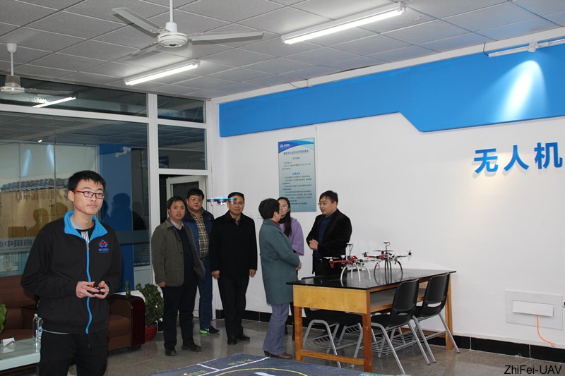 1510627835362354.jpg 河北智飛極農(nóng)無(wú)人機(jī)科技|一鳶科技|行業(yè)定制無(wú)人機(jī)
